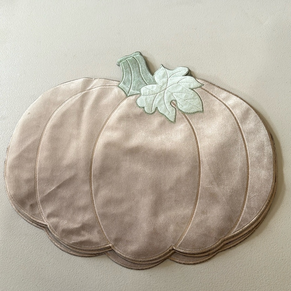 Harvest Cottage Pumpkin Felt Placemats Fall-Autumn .